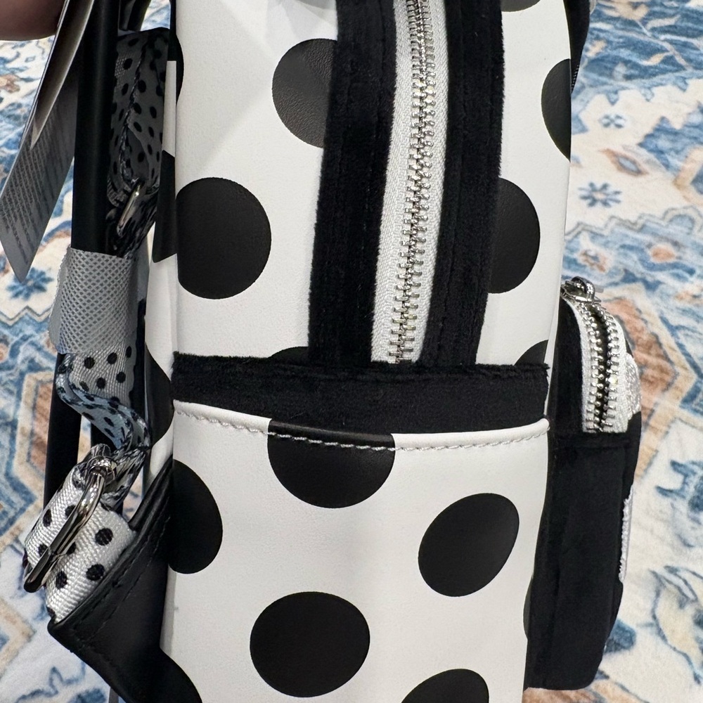 Loungefly Minnie Black and White Polka Dot Backpack - Picture 4 of 5